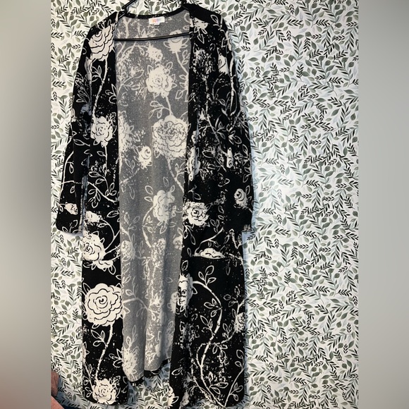 LuLaRoe Sweaters - Floral LuLaRoe Sarah| Size XL